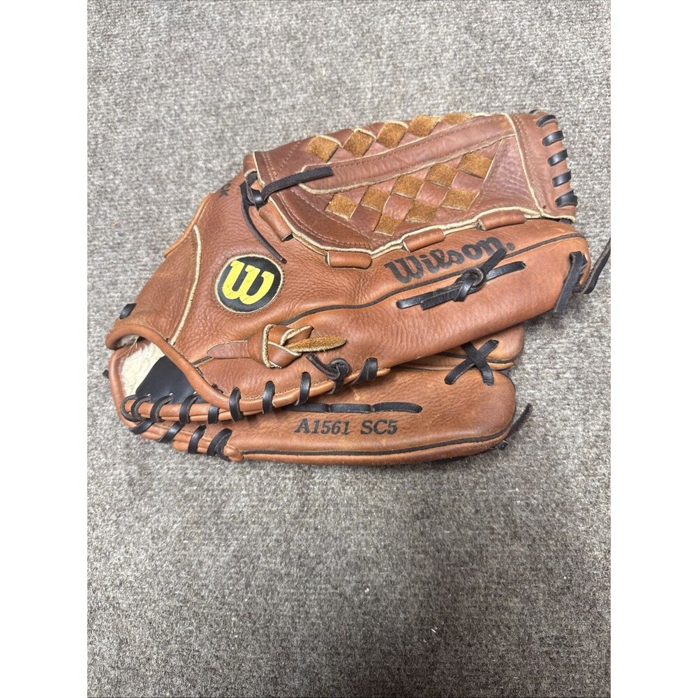 Vintage Wilson A1561 SC5 Baseball Glove Brown Leather Basket Weave RHT Mitt 12"